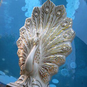 Stunning 24K Gold Gilded LusterGlazed Porcelain Hollywood Regency Peacock Vase